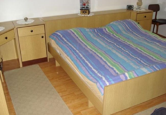 Apartment in Dugi Rat - Apartment in Dugi Rat with Seaview, Terrace, Air condition, WIFI (5112-1) Apartment in Dugi Rat - Apartment in Dugi Rat with Seaview, Terrace, Air condition, WIFI (5112-1)