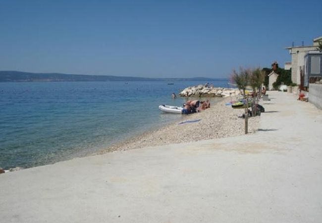 Apartment in Dugi Rat - Apartment in Dugi Rat with Seaview, Terrace, Air condition, WIFI (5112-1) Apartment in Dugi Rat - Apartment in Dugi Rat with Seaview, Terrace, Air condition, WIFI (5112-1)