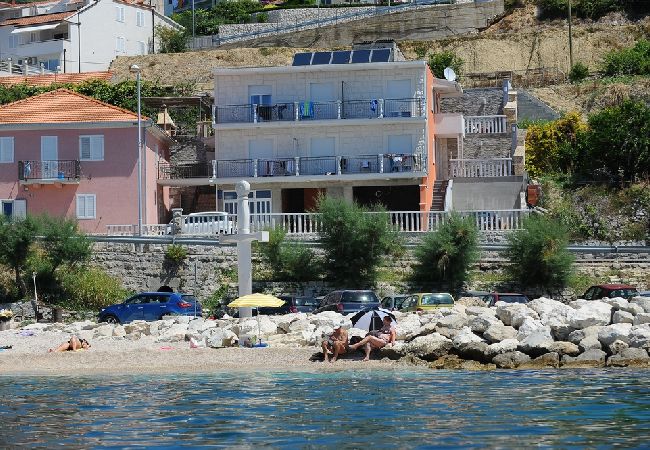 Apartment in Podstrana - Apartment in Podstrana-Sv.Martin with Seaview, Balcony, Air condition, WIFI (5117-6) Apartment in Podstrana - Apartment in Podstrana-Sv.Martin with Seaview, Balcony, Air condition, WIFI (5117-6)