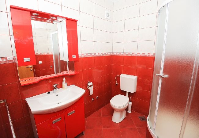 Apartment in Podstrana - Apartment in Podstrana-Sv.Martin with Seaview, Balcony, Air condition, WIFI (5117-3) Apartment in Podstrana - Apartment in Podstrana-Sv.Martin with Seaview, Balcony, Air condition, WIFI (5117-3)