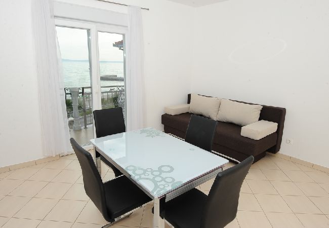 Apartment in Podstrana - Apartment in Podstrana-Sv.Martin with Seaview, Terrace, Air condition, WIFI (5117-2) Apartment in Podstrana - Apartment in Podstrana-Sv.Martin with Seaview, Terrace, Air condition, WIFI (5117-2)