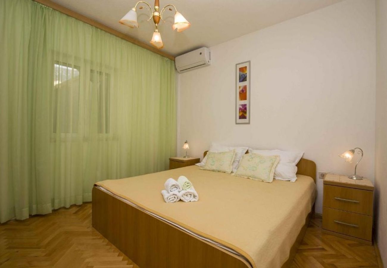 Apartment in Bol - Apartment in Bol with Seaview, Terrace, Air condition, WIFI (5121-3)