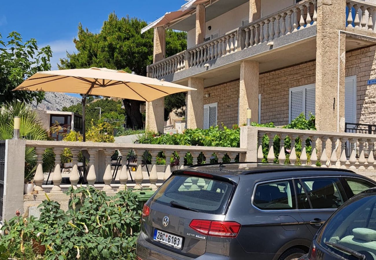 Rent by room in Brela - Room in Brela with Air condition, WIFI, Washing machine (4947-6)