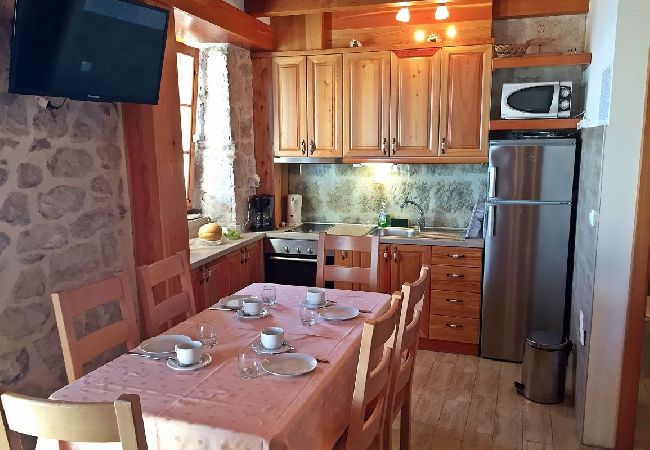 House in Dugi Rat - Holiday Home in Sumpetar Jesenice with Seaview, Terrace, Air condition, WIFI (5133-1) House in Dugi Rat - Holiday Home in Sumpetar Jesenice with Seaview, Terrace, Air condition, WIFI (5133-1)