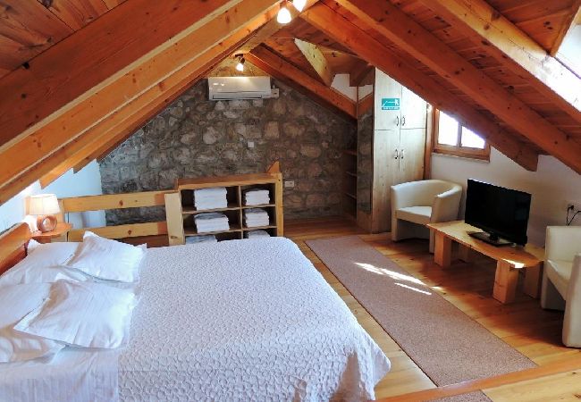 House in Dugi Rat - Holiday Home in Sumpetar Jesenice with Seaview, Terrace, Air condition, WIFI (5133-1) House in Dugi Rat - Holiday Home in Sumpetar Jesenice with Seaview, Terrace, Air condition, WIFI (5133-1)