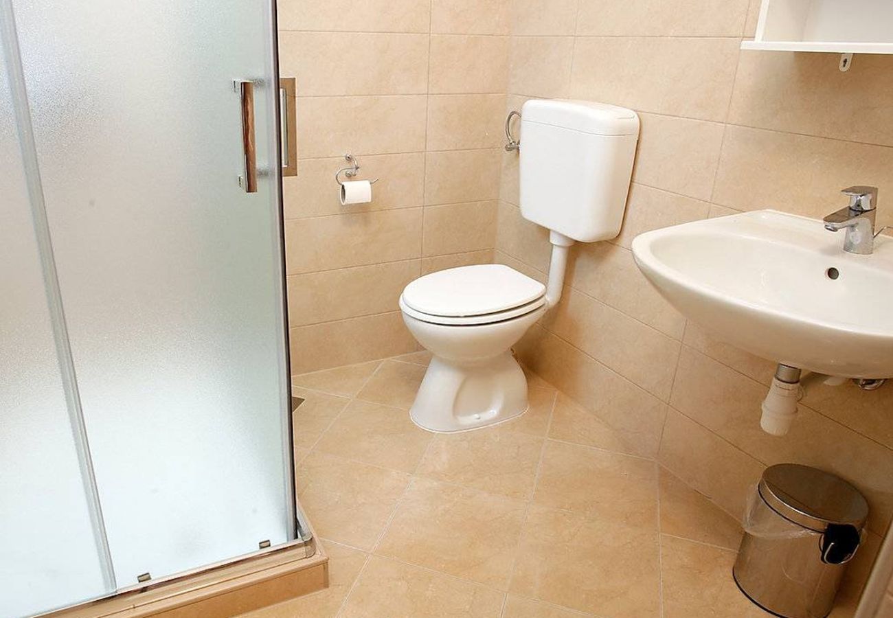 House in Dugi Rat - Holiday Home in Sumpetar Jesenice with Seaview, Terrace, Air condition, WIFI (5133-1) House in Dugi Rat - Holiday Home in Sumpetar Jesenice with Seaview, Terrace, Air condition, WIFI (5133-1)