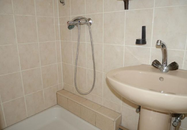 Studio in Dugi Rat - Studio apartment in Dugi Rat with Seaview, Balcony, Air condition, WIFI (5132-3) Studio in Dugi Rat - Studio apartment in Dugi Rat with Seaview, Balcony, Air condition, WIFI (5132-3)