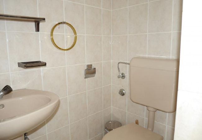 Studio in Dugi Rat - Studio apartment in Dugi Rat with Seaview, Balcony, Air condition, WIFI (5132-3) Studio in Dugi Rat - Studio apartment in Dugi Rat with Seaview, Balcony, Air condition, WIFI (5132-3)