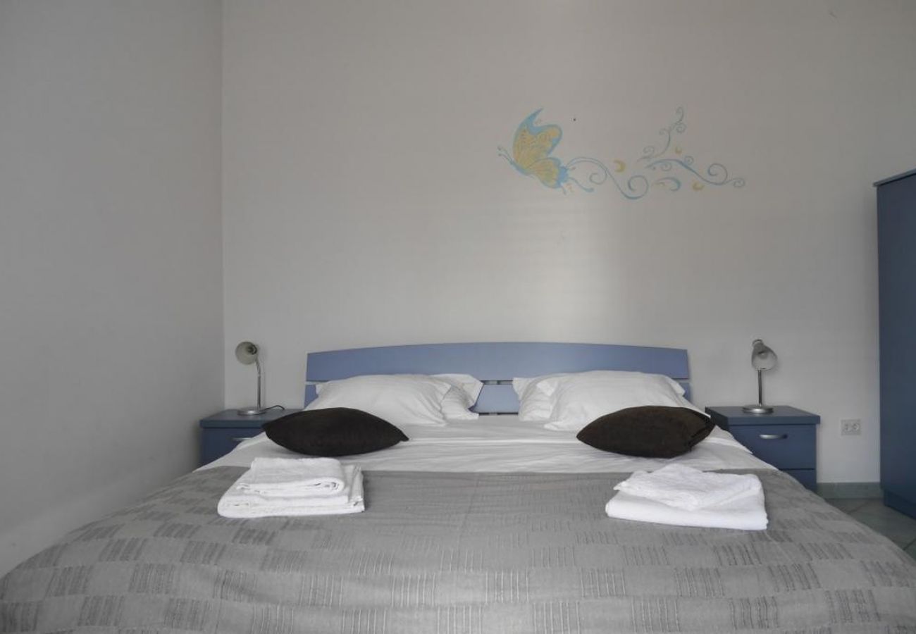 Apartment in Dugi Rat - Apartment in Dugi Rat with Seaview, Balcony, Air condition, WIFI (5132-4)