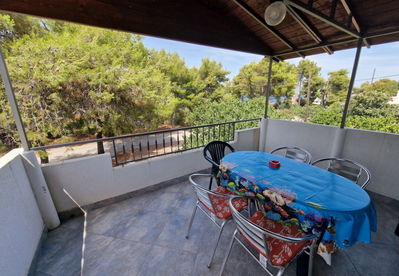 Apartment in Okrug Donji - Apartment in Okrug Donji with Seaview, Terrace, Air condition, WIFI (5136-1)