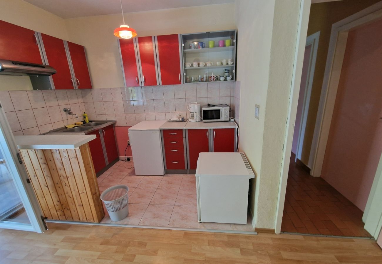 Apartment in Okrug Donji - Apartment in Okrug Donji with Seaview, Terrace, Air condition, WIFI (5136-1)