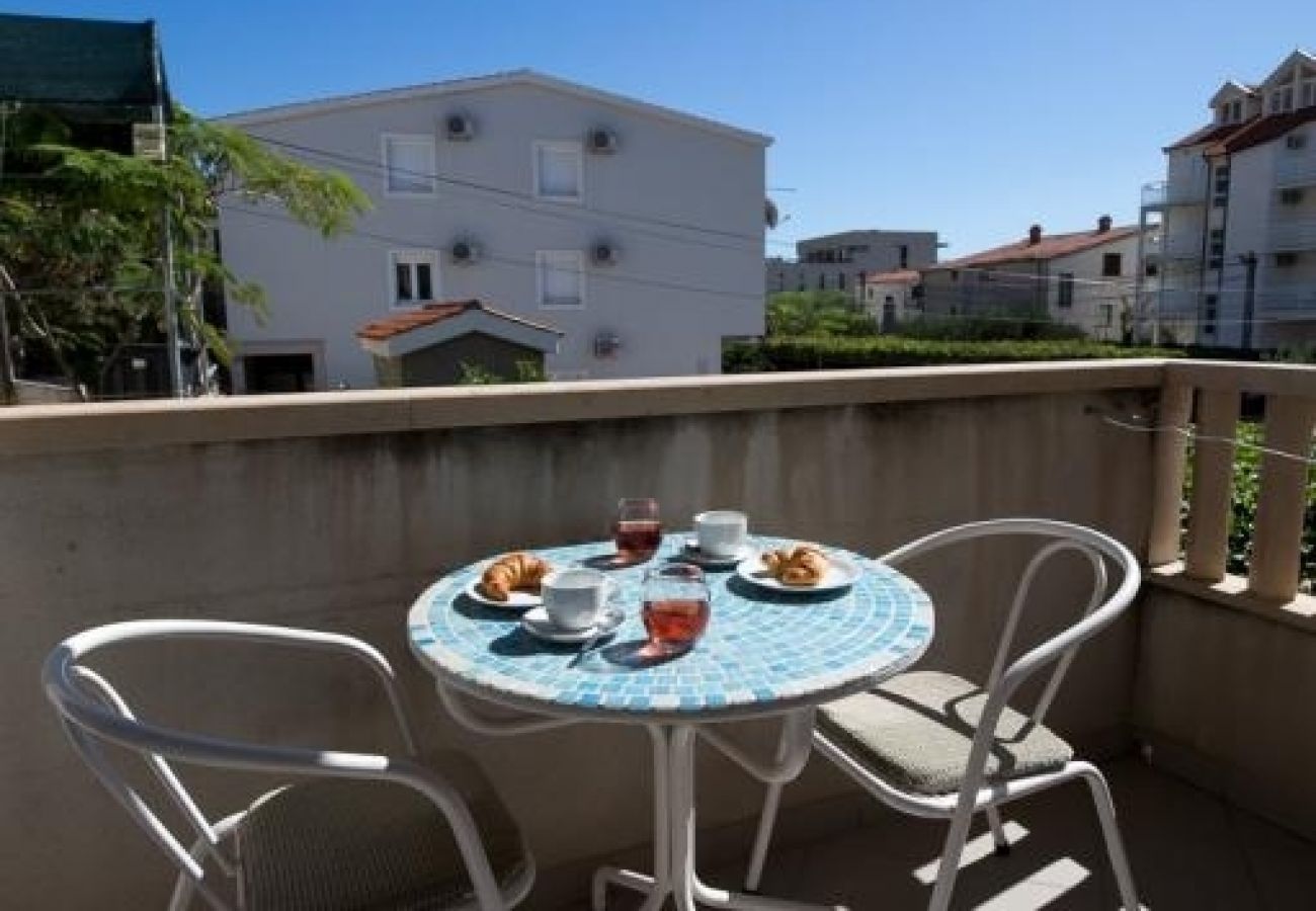 Studio in Duce - Studio apartment in Duće with Seaview, Balcony, Air condition, WIFI (5146-2)