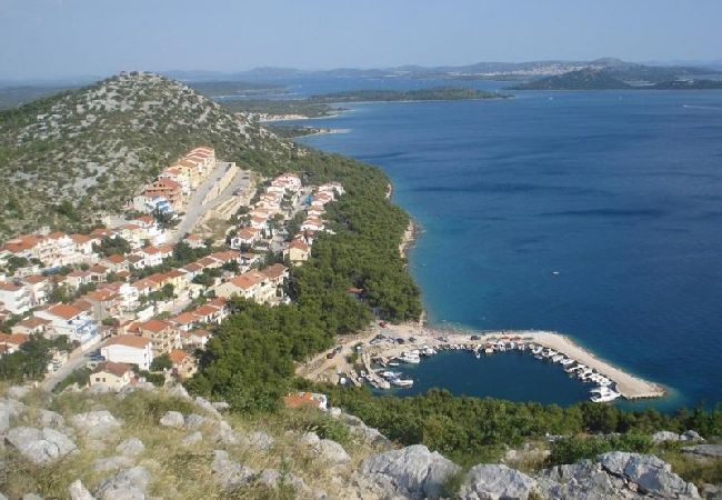 Apartment in Drage - Apartment in Drage with Seaview, Balcony, Air condition, WIFI (5144-6) Apartment in Drage - Apartment in Drage with Seaview, Balcony, Air condition, WIFI (5144-6)