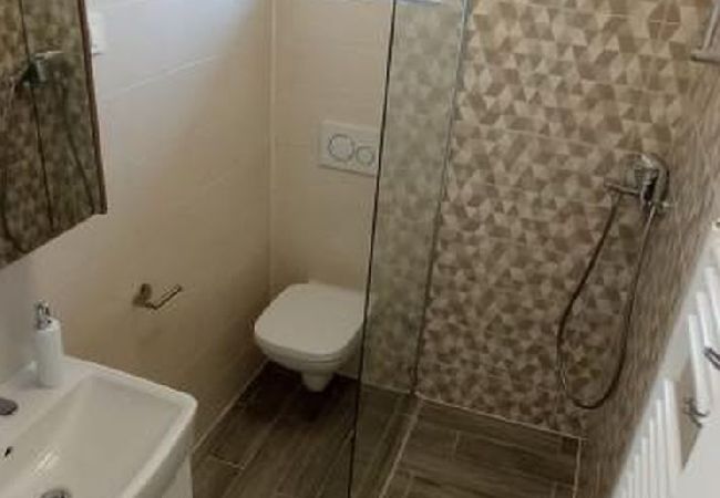 Apartment in Drage - Apartment in Drage with Balcony, Air condition, WIFI (5144-5) Apartment in Drage - Apartment in Drage with Balcony, Air condition, WIFI (5144-5)