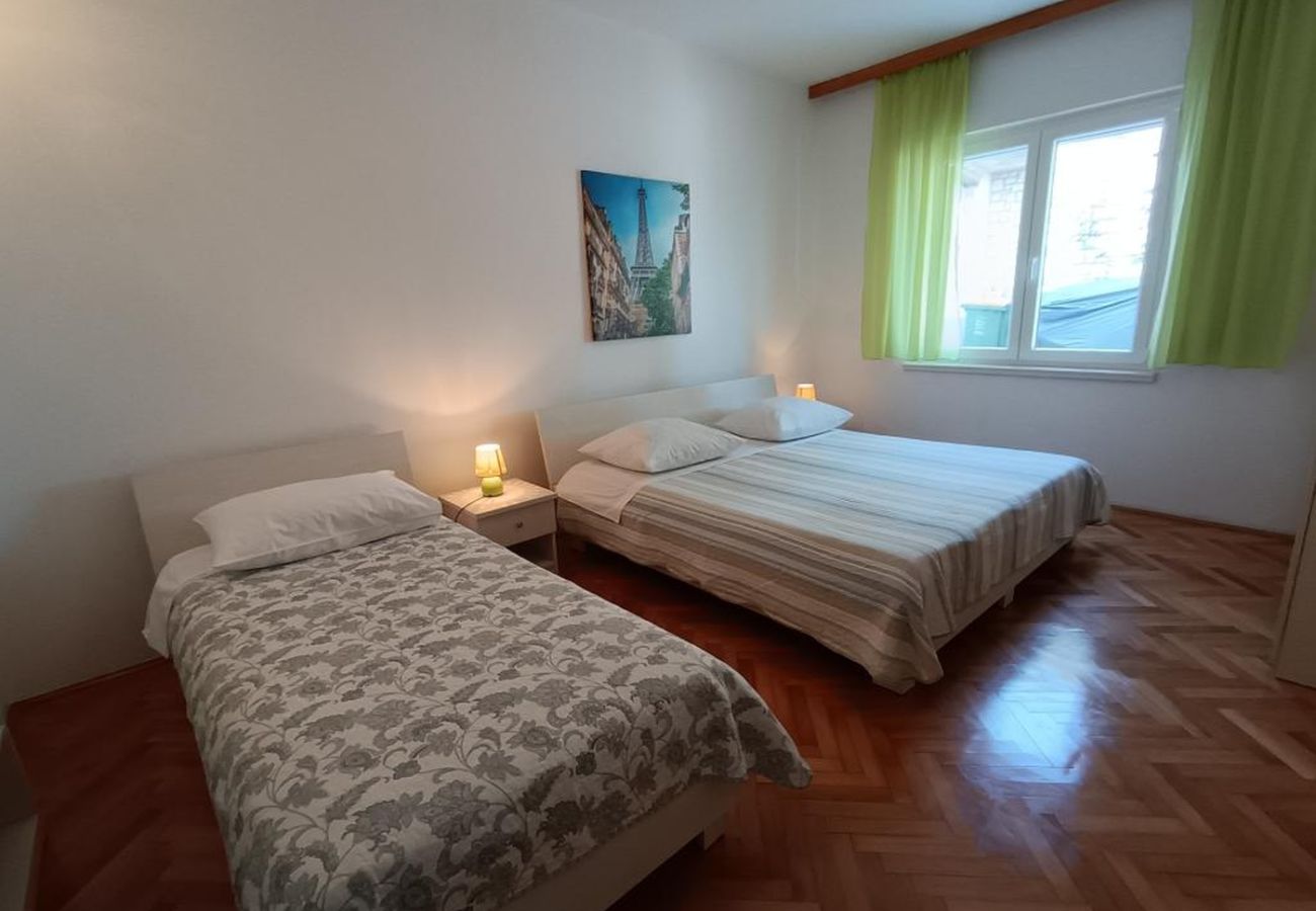 Apartment in Primošten - Apartment in Primošten with Seaview, Terrace, Air condition, WIFI (5155-1)