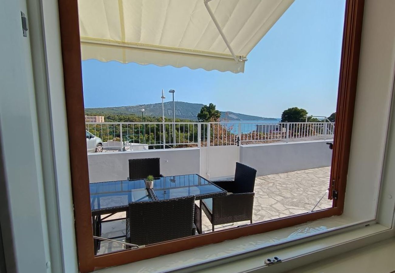 Apartment in Primošten - Apartment in Primošten with Seaview, Terrace, Air condition, WIFI (5155-1)