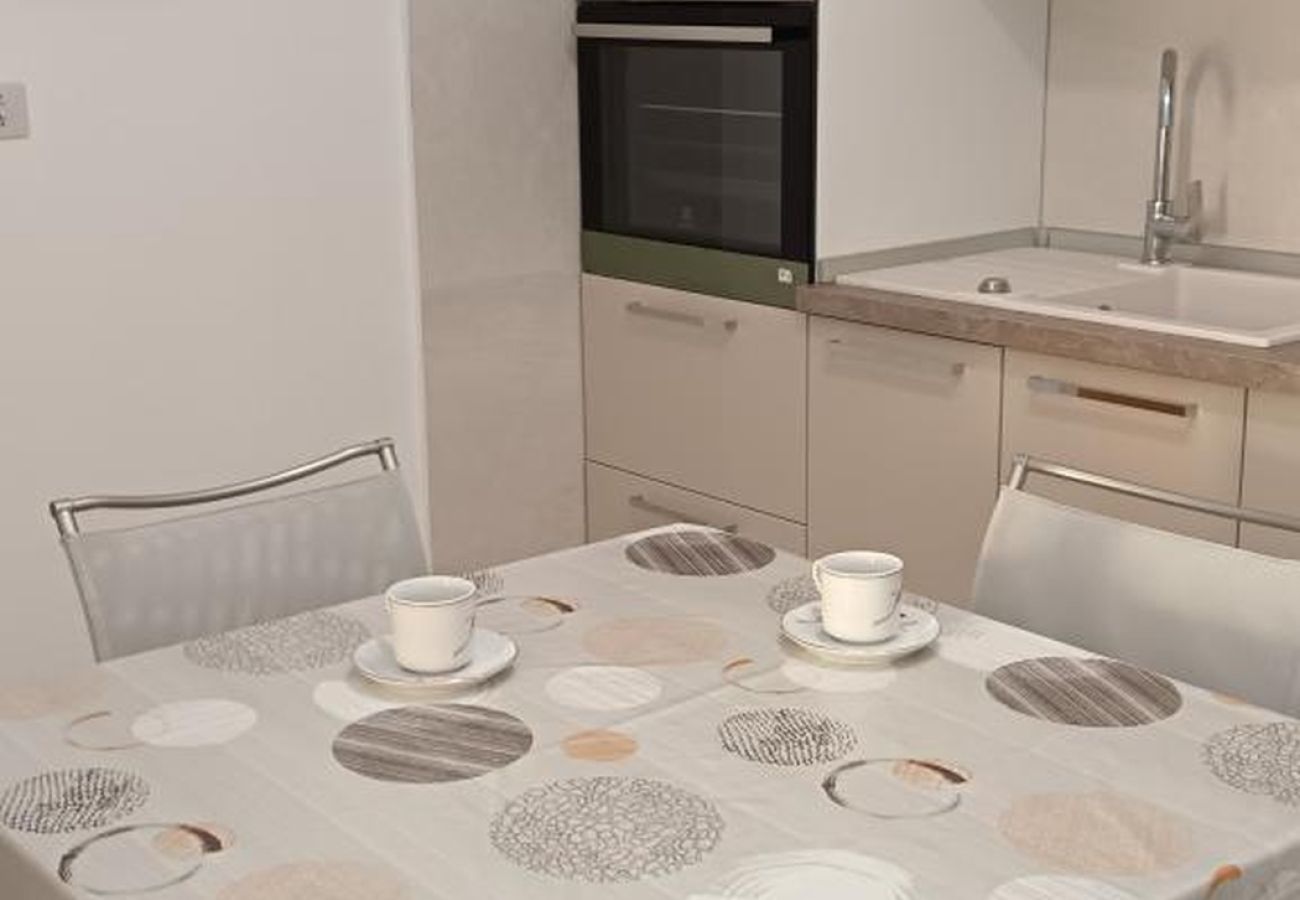 Apartment in Primošten - Apartment in Primošten with Seaview, Terrace, Air condition, WIFI (5155-1)