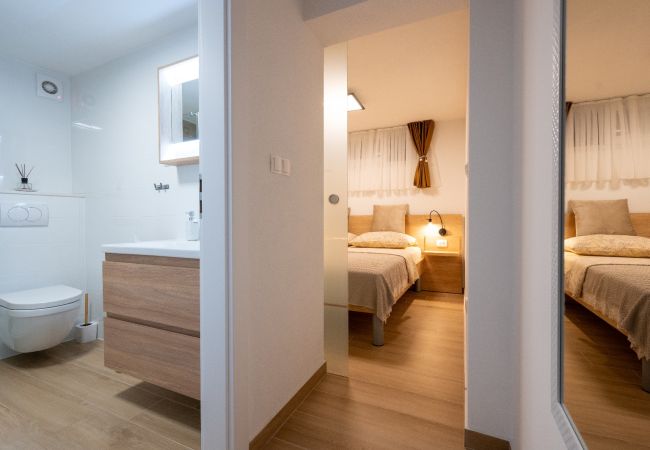 Studio in Mastrinka - Studio apartment in Mastrinka with Loggia, Air condition, WIFI (5159-2) Studio in Mastrinka - Studio apartment in Mastrinka with Loggia, Air condition, WIFI (5159-2)