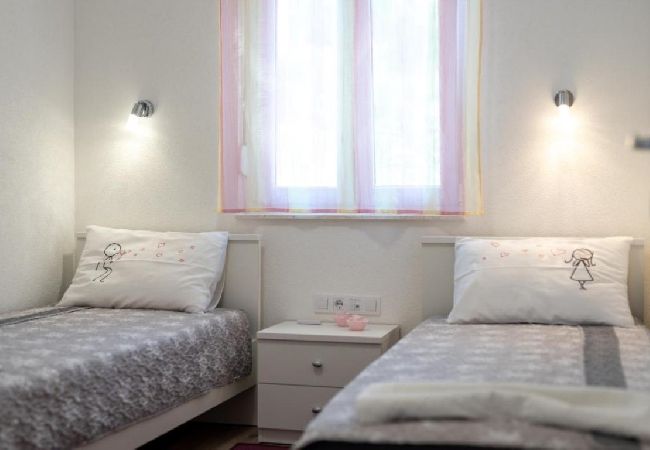 Apartment in Mastrinka - Apartment in Mastrinka with Seaview, Terrace, Air condition, WIFI (5159-3) Apartment in Mastrinka - Apartment in Mastrinka with Seaview, Terrace, Air condition, WIFI (5159-3)