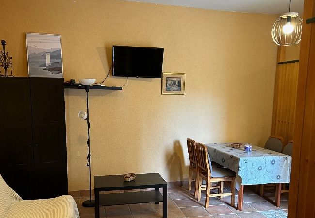 Studio in Sukošan - Studio apartment in Sukošan with Air condition, WIFI (5102-2) Studio in Sukošan - Studio apartment in Sukošan with Air condition, WIFI (5102-2)
