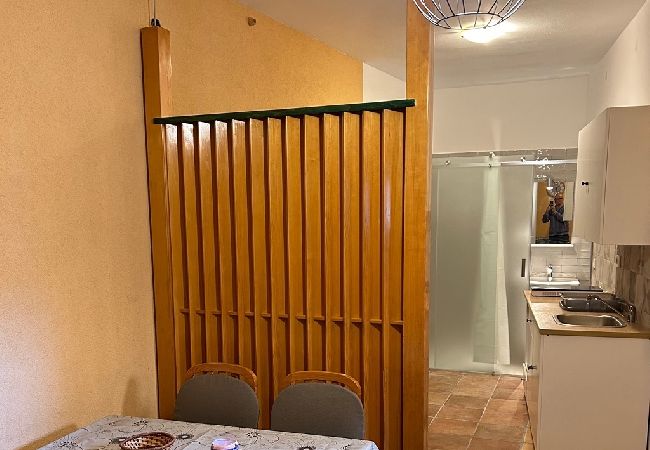 Studio in Sukošan - Studio apartment in Sukošan with Air condition, WIFI (5102-2) Studio in Sukošan - Studio apartment in Sukošan with Air condition, WIFI (5102-2)