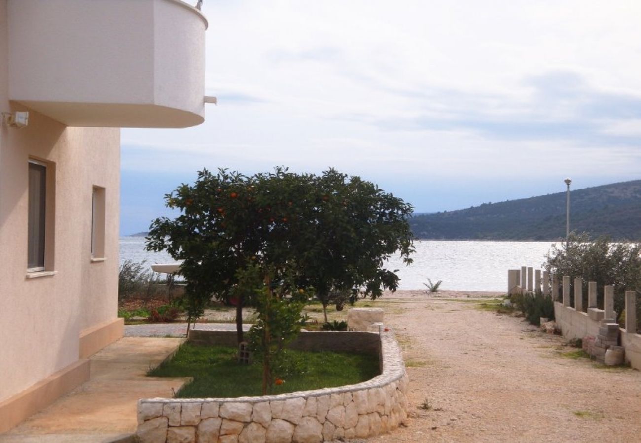 Apartment in Seget Vranjica - Apartment in Seget Vranjica with Seaview, Terrace, WIFI, Washing machine (5181-1)