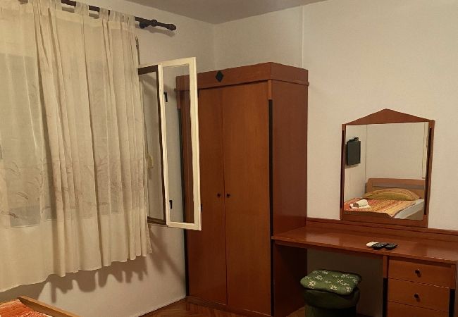 Rent by room in Sukošan - Room in Sukošan with Balcony, Air condition, WIFI (5188-1) Rent by room in Sukošan - Room in Sukošan with Balcony, Air condition, WIFI (5188-1)