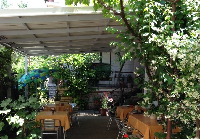 Rent by room in Sukošan - Room in Sukošan with Balcony, Air condition, WIFI (5188-3) Rent by room in Sukošan - Room in Sukošan with Balcony, Air condition, WIFI (5188-3)