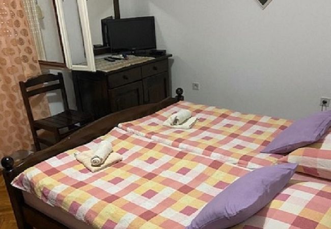 Rent by room in Sukošan - Room in Sukošan with Balcony, Air condition, WIFI (5188-6) Rent by room in Sukošan - Room in Sukošan with Balcony, Air condition, WIFI (5188-6)