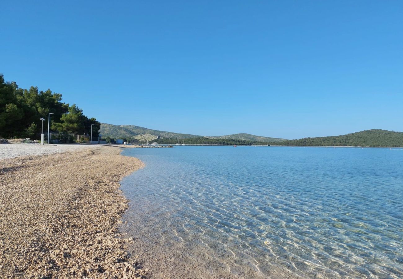 Apartment in Žaborić - Apartment in Žaborić with Seaview, Balcony, Air condition, WIFI (5177-1)