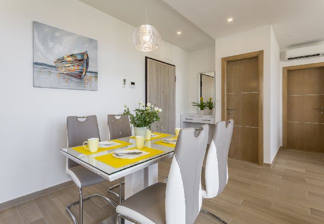 Apartment in Podstrana - Apartment in Podstrana-Sv.Martin with Seaview, Balcony, Air condition, WIFI (4777-3) Apartment in Podstrana - Apartment in Podstrana-Sv.Martin with Seaview, Balcony, Air condition, WIFI (4777-3)