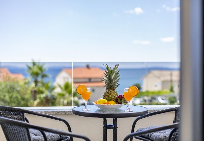 Apartment in Podstrana - Apartment in Podstrana-Sv.Martin with Seaview, Balcony, Air condition, WIFI (4777-3) Apartment in Podstrana - Apartment in Podstrana-Sv.Martin with Seaview, Balcony, Air condition, WIFI (4777-3)