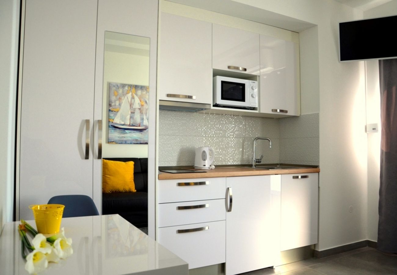 Studio in Trogir - Studio apartment in Trogir with Seaview, Terrace, Air condition, WIFI (4786-4)