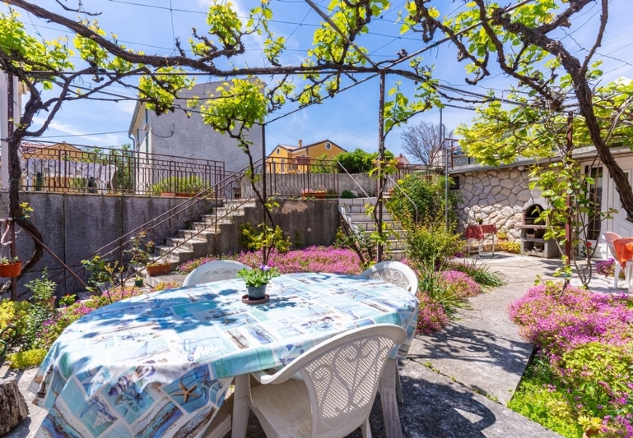 Studio in Cres - Studio apartment in Cres with Terrace, Air condition, WIFI (5206-2)