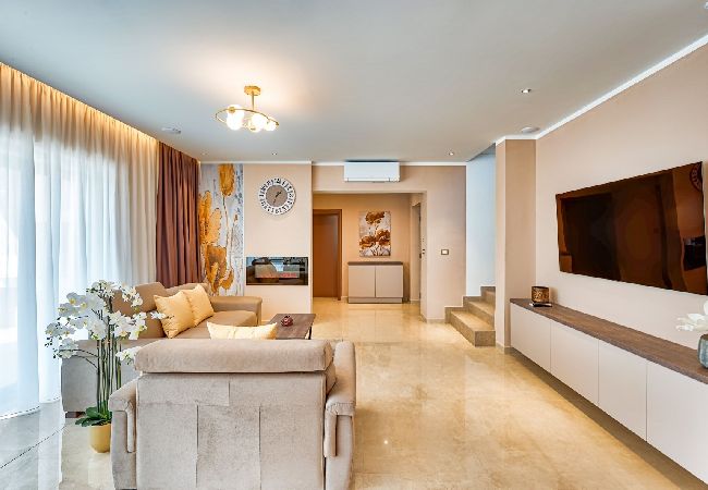 House in Labin - Holiday Home in Kapelica with Seaview, Terrace, Air condition, WIFI (5207-1) House in Labin - Holiday Home in Kapelica with Seaview, Terrace, Air condition, WIFI (5207-1)