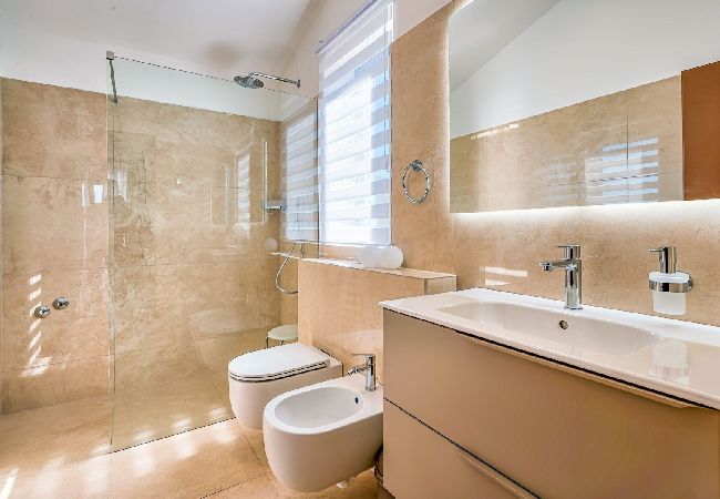 House in Labin - Holiday Home in Kapelica with Seaview, Terrace, Air condition, WIFI (5207-1) House in Labin - Holiday Home in Kapelica with Seaview, Terrace, Air condition, WIFI (5207-1)