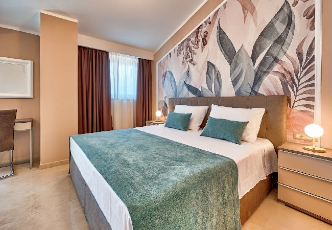 House in Labin - Holiday Home in Kapelica with Seaview, Terrace, Air condition, WIFI (5207-1) House in Labin - Holiday Home in Kapelica with Seaview, Terrace, Air condition, WIFI (5207-1)