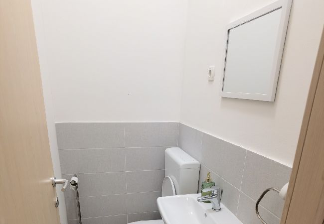Studio in Opatija - Studio apartment in Opatija with Terrace, Air condition, WIFI, Washing machine (5211-1) Studio in Opatija - Studio apartment in Opatija with Terrace, Air condition, WIFI, Washing machine (5211-1)