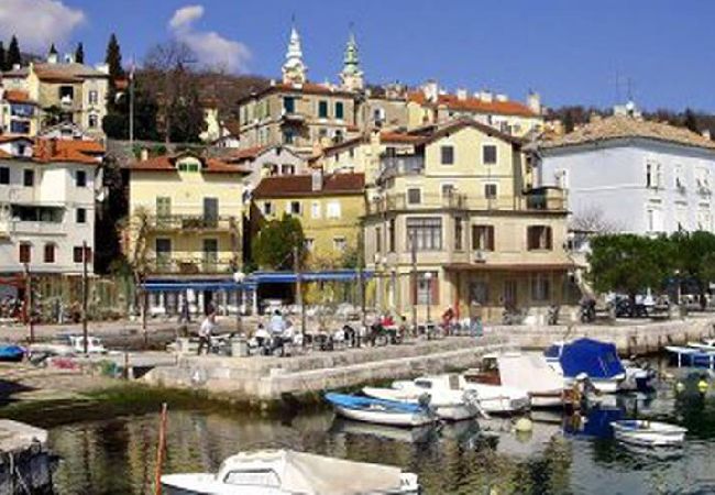Studio in Opatija - Studio apartment in Opatija with Terrace, Air condition, WIFI, Washing machine (5211-1) Studio in Opatija - Studio apartment in Opatija with Terrace, Air condition, WIFI, Washing machine (5211-1)