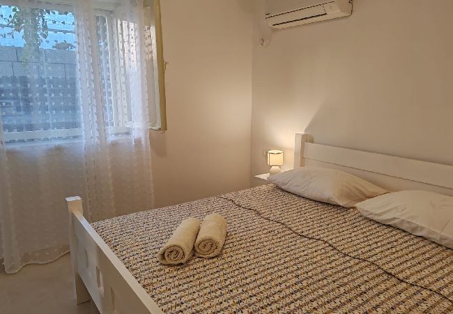 Apartment in Lumbarda - Apartment in Lumbarda with Seaview, Terrace, Air condition, WIFI (869-4) Apartment in Lumbarda - Apartment in Lumbarda with Seaview, Terrace, Air condition, WIFI (869-4)