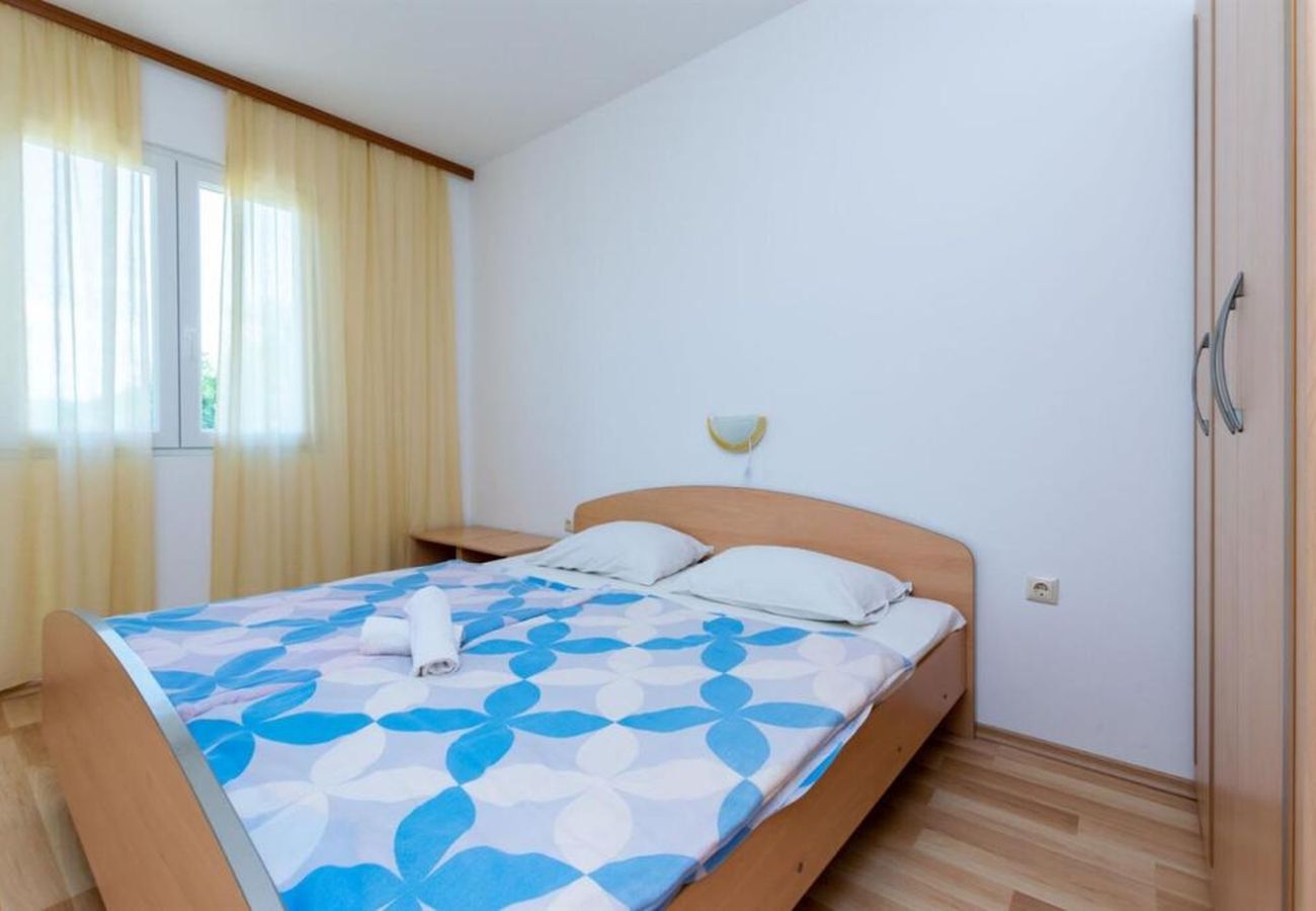 Apartment in Lopar - Apartment in Lopar with sea view, balcony, air conditioning, Wi-Fi (4419-4)