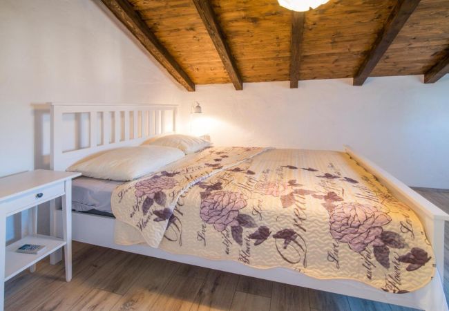 House in Garica - Holiday house / Island of Krk, with pool, terrace, air conditioning, Wi-Fi, washing machine (5234-1) House in Garica - Holiday house / Island of Krk, with pool, terrace, air conditioning, Wi-Fi, washing machine (5234-1)