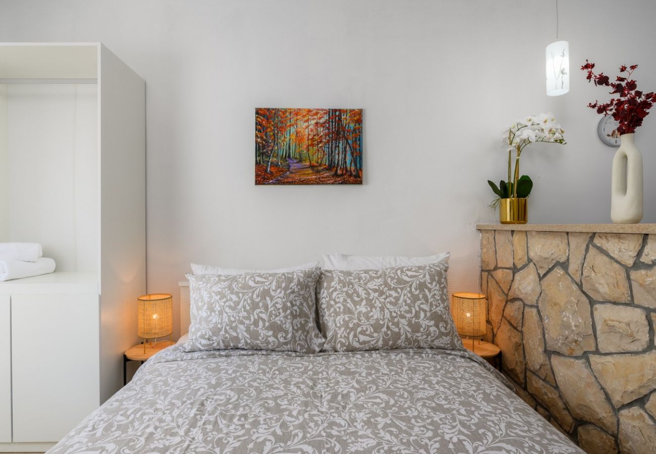 Studio in Drenje - Studio in Drenje with sea view, terrace, air conditioning, Wi-Fi (5235-9)