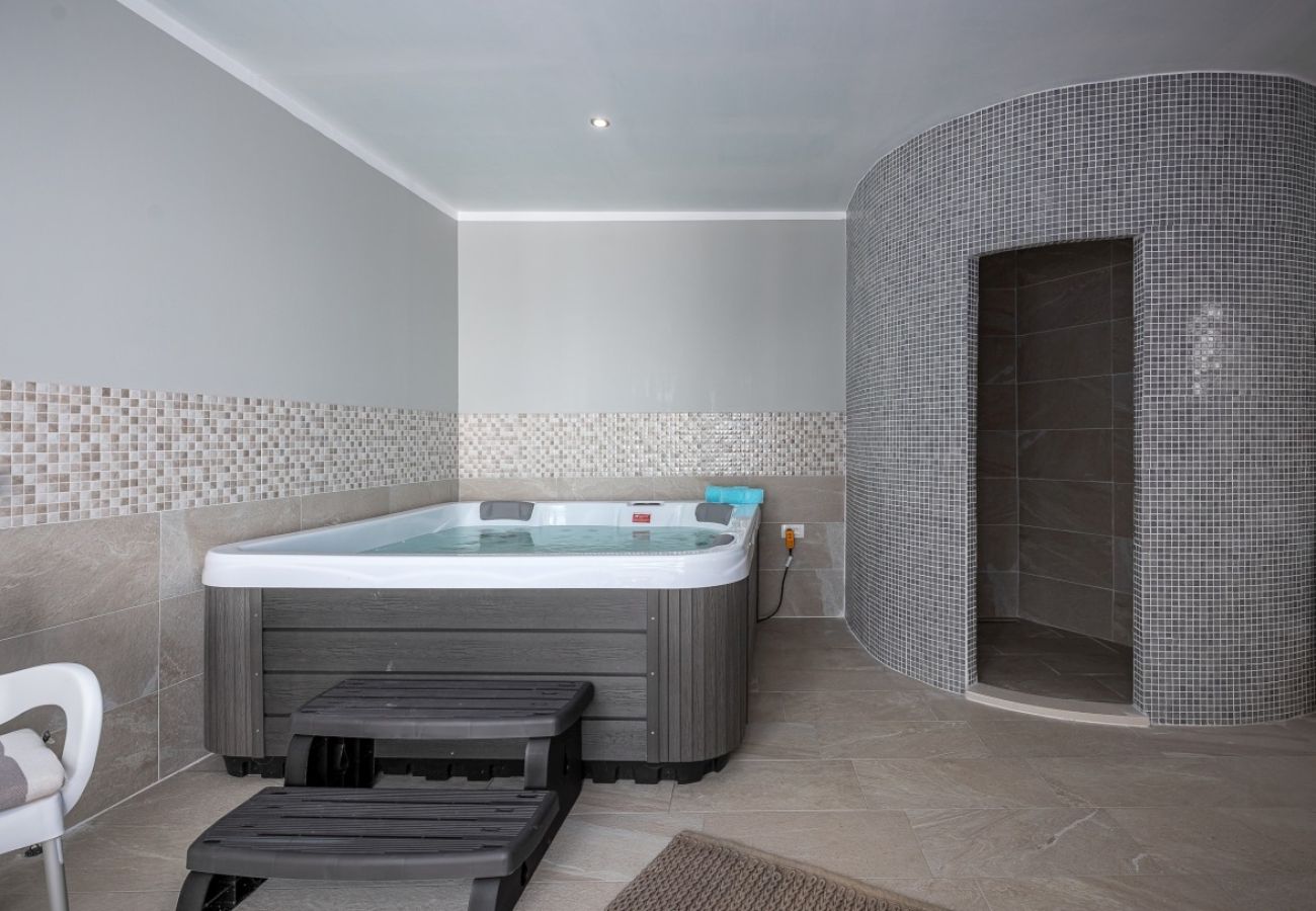 Studio in Drenje - Studio in Drenje with sea view, terrace, air conditioning, Wi-Fi (5235-9)