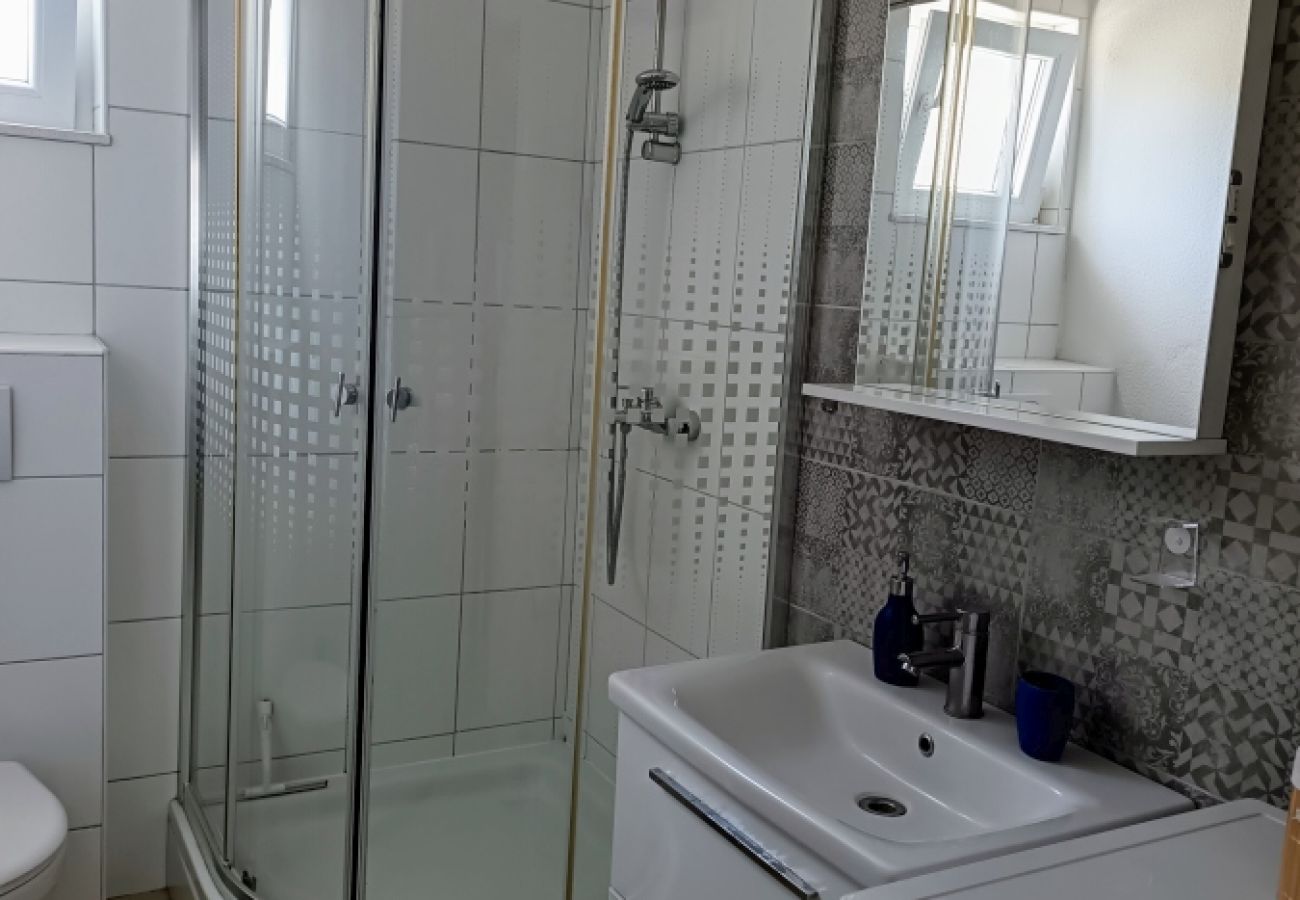 Bungalow in Ražanj - Bungalow in Ražanj with terrace, washing machine, dishwasher, air conditioning (3743-4)