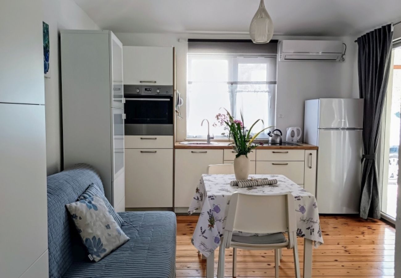 Bungalow in Ražanj - Bungalow in Ražanj with terrace, washing machine, dishwasher, air conditioning (3743-4)