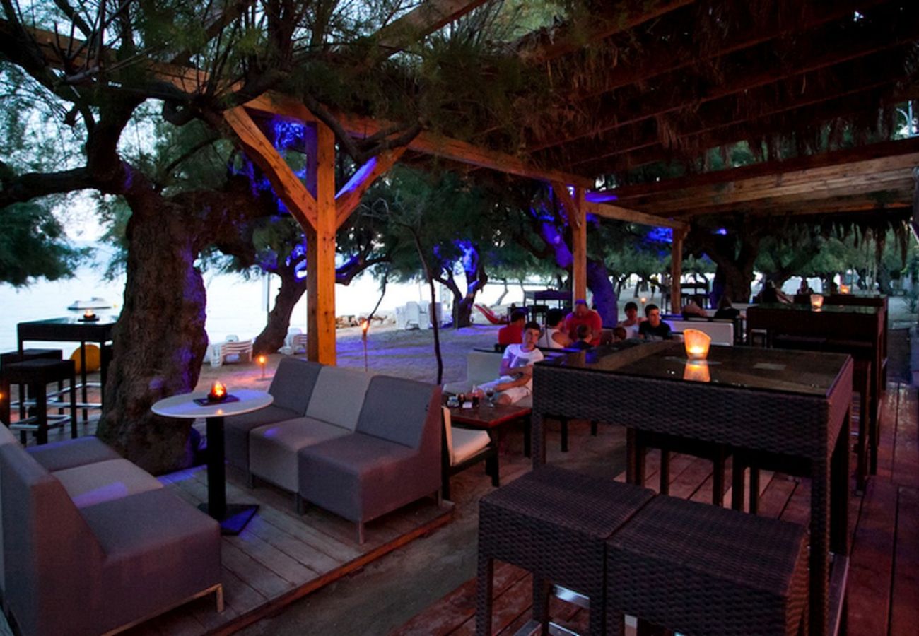 Apartment in Duce - Apartment directly on the sandy beach with sea view, balcony, air conditioning, and Wi-Fi