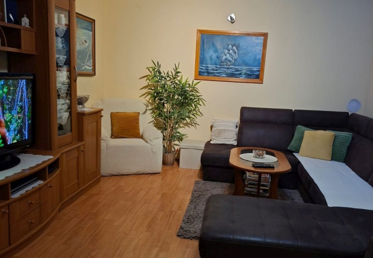 House in Privlaka - Holiday house 5239 for 8+3 persons in Privlaka – 100 m from the sandy beach