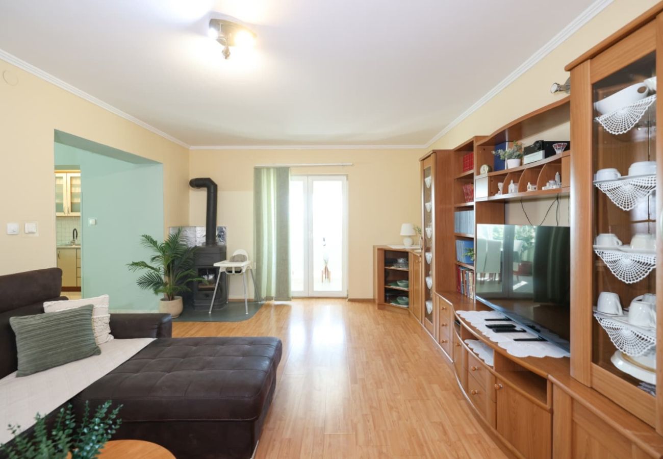 House in Privlaka - Holiday house 5239 for 8+3 persons in Privlaka – 100 m from the sandy beach