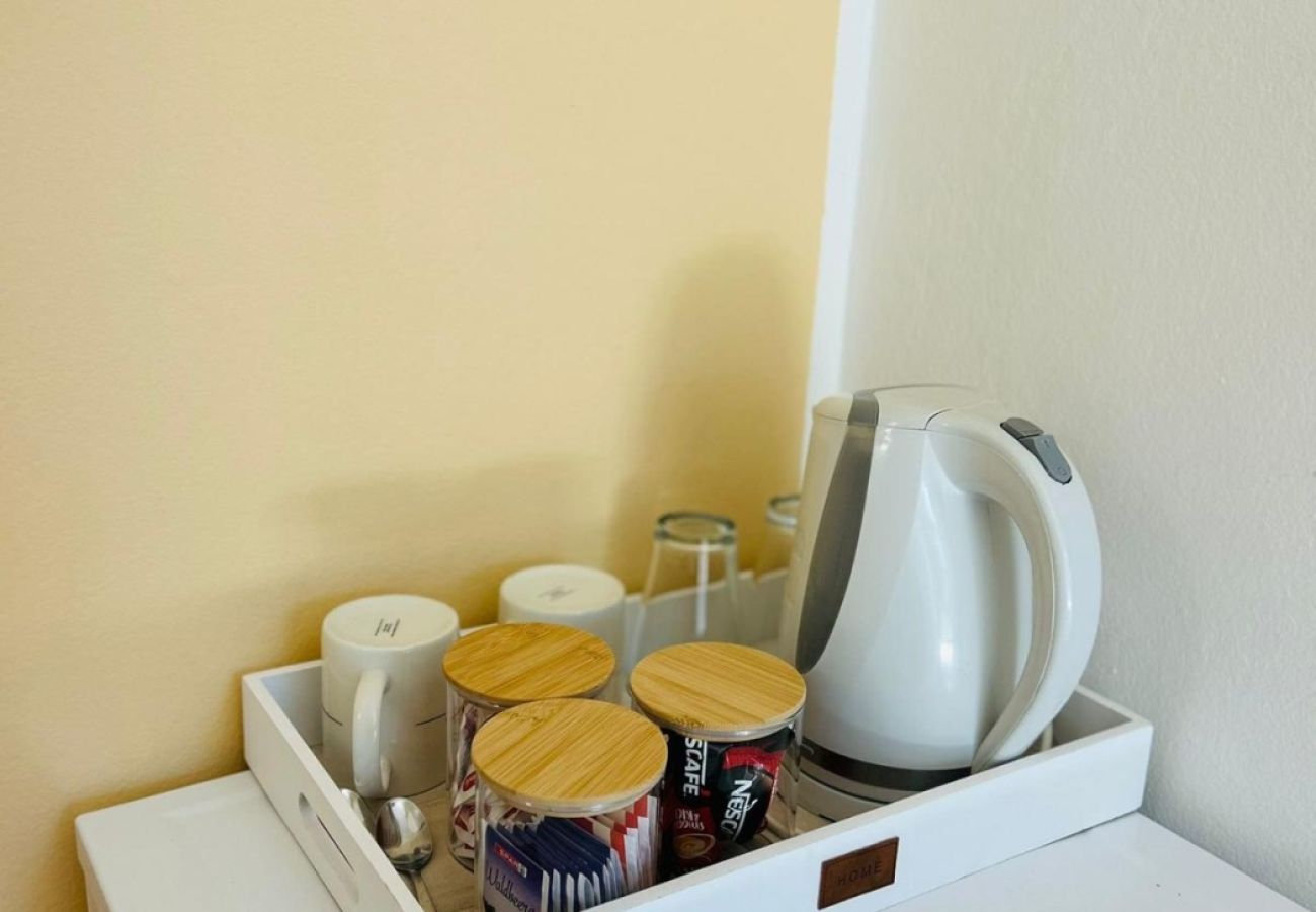 Rent by room in Medulin - Room 5216-7 for 2 Pers. in Medulin 